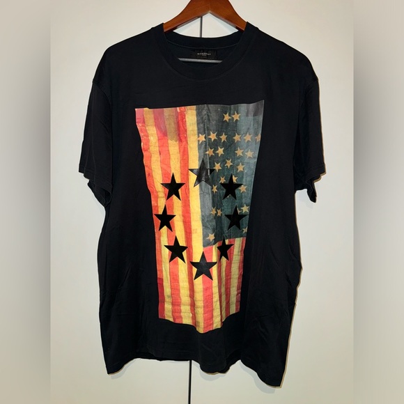 Givenchy Star Tee (M) - Picture 1 of 2